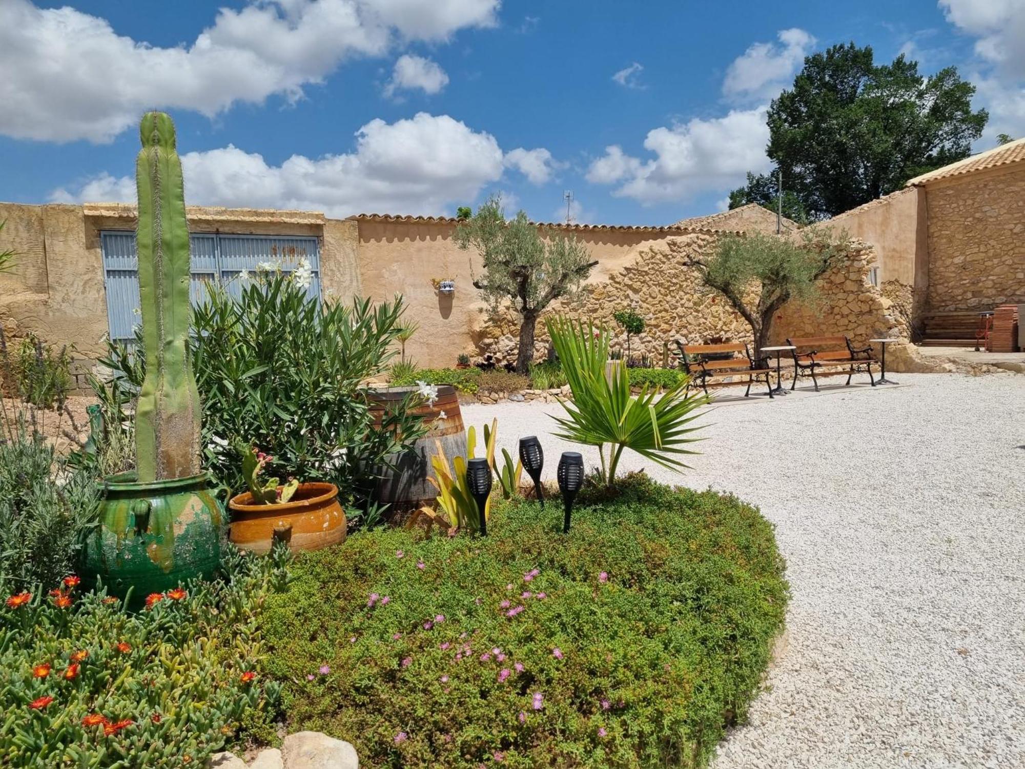 Casa Rodriguillo Bed & Breakfast Pinoso Bagian luar foto